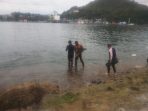 Atlit PON POSSI Papua saat latihan dipermukaan laut depan Kantor Gubernur Papua,Dok Dua, Distrik Jayapura Utara,Kota Jayapura, Papua.( Foto. Andika)