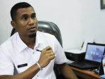 Kabag Humas dan Protokol Setda Kabupaten Waropen Michael Rumabar.(Foto. Rich)