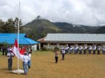 Kapolres Lanny Jaya saat menjadi inspektur upacara bendera.( Foto.Humas Polda Papua)