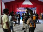 Simulasi penerimaan Kontingen PON yang datang di Papua di sekretariatSub PB PON Kabupaten Jayapura.(Foto. Humas Sub PB PON)
