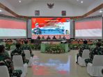 Kasad saat akan memberikan arahan kepada perwira Jajaran Kodam XVIICenderawasih disaat kunjungan kerjanya ke Papua.(Foto. Pendam XVIICenderawasih)
