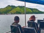 Danau Sentani yang dikeliling gunung-gunung saat ini mengalami penurunan kedalaman disetiap tahunnya sehingga sudah saatnya menjadi perhatian bersama.
