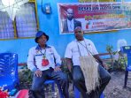 Anggota DPR-RI Paulus Ubruangge (Kanan), di dampingi Anggota DPRP Papua Yonas Alfons Nussi dalam kegiatan Reses di Yapen.(Foto. Rich)