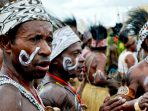 Perayaan kebangkitan masyarakat adat di Kabupaten Jayapura.( Foto. KMAN VI)