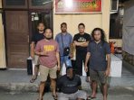 Pelaku rudapaksa anak dibawah umur saat diserahkan ke Polisi untuk proses hukum lebih lanjut.(Foto. Humas Polres Jayapura)