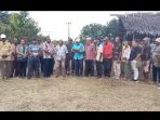 Masyarakat Papua terdiri dari Kepala suku, Ondoafi dan masyarakat adat se- Tanah Tabi menggelar deklarasi minta kembalikan Pancasila dan UUD 1945 .(Foto. Istimewa)