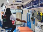 Fasilitas kelengkapan ambulance tim reaksi cepat puskesmas Waibhu.