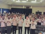 Deputi bidang promosi dan kerjasama Badan Gizi Nasional,(BGN) Republik Indonesia photo bersama dengan seluruh SPPG di Kabupaten Jayapura. Deputi bidang promosi dan kerjasama Badan Gizi Nasional,(BGN) Republik Indonesia photo bersama dengan seluruh SPPG di Kabupaten Jayapura.